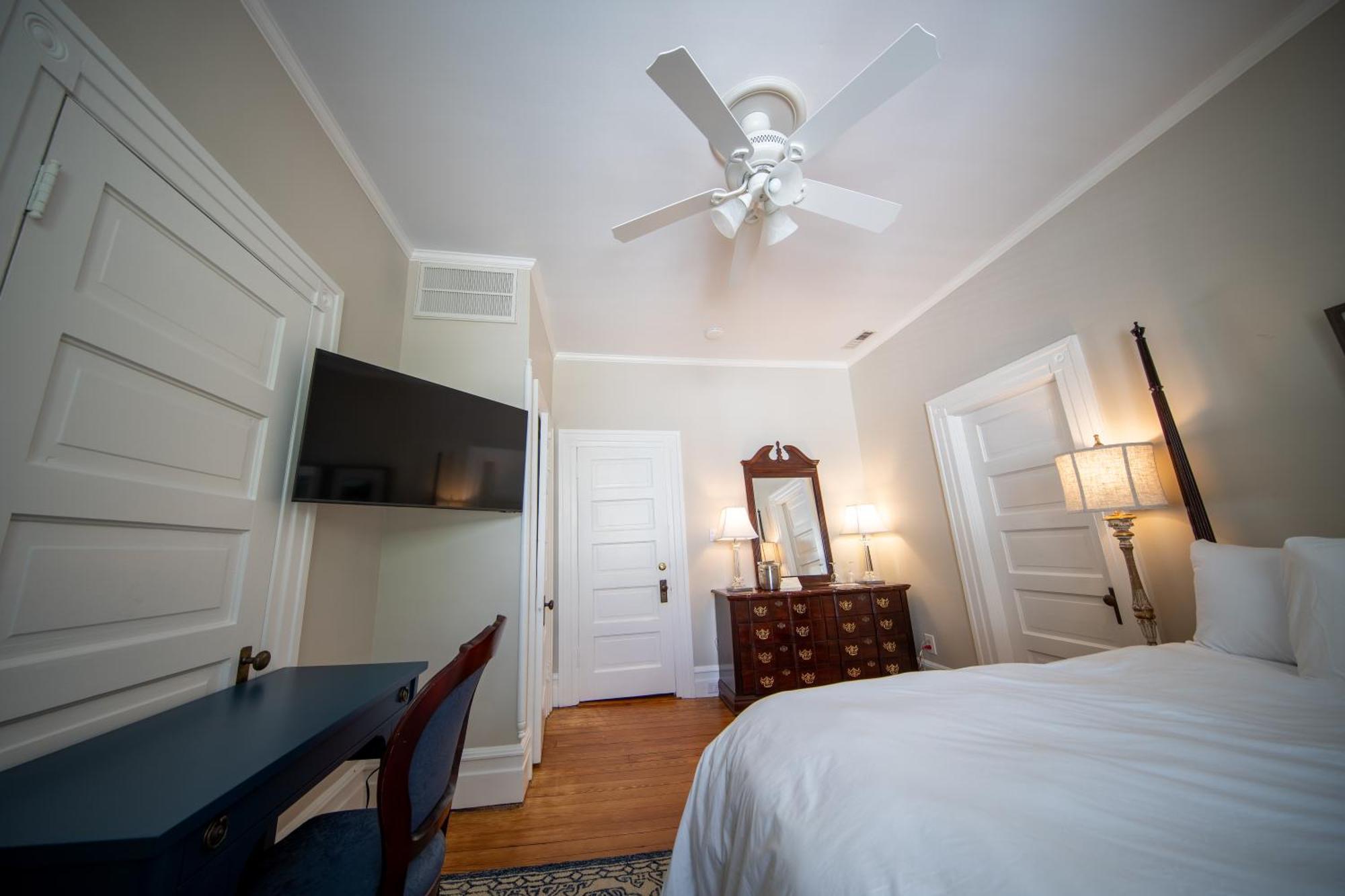 The Edenton Collection-Captain'S Quarters Inn Chambre photo