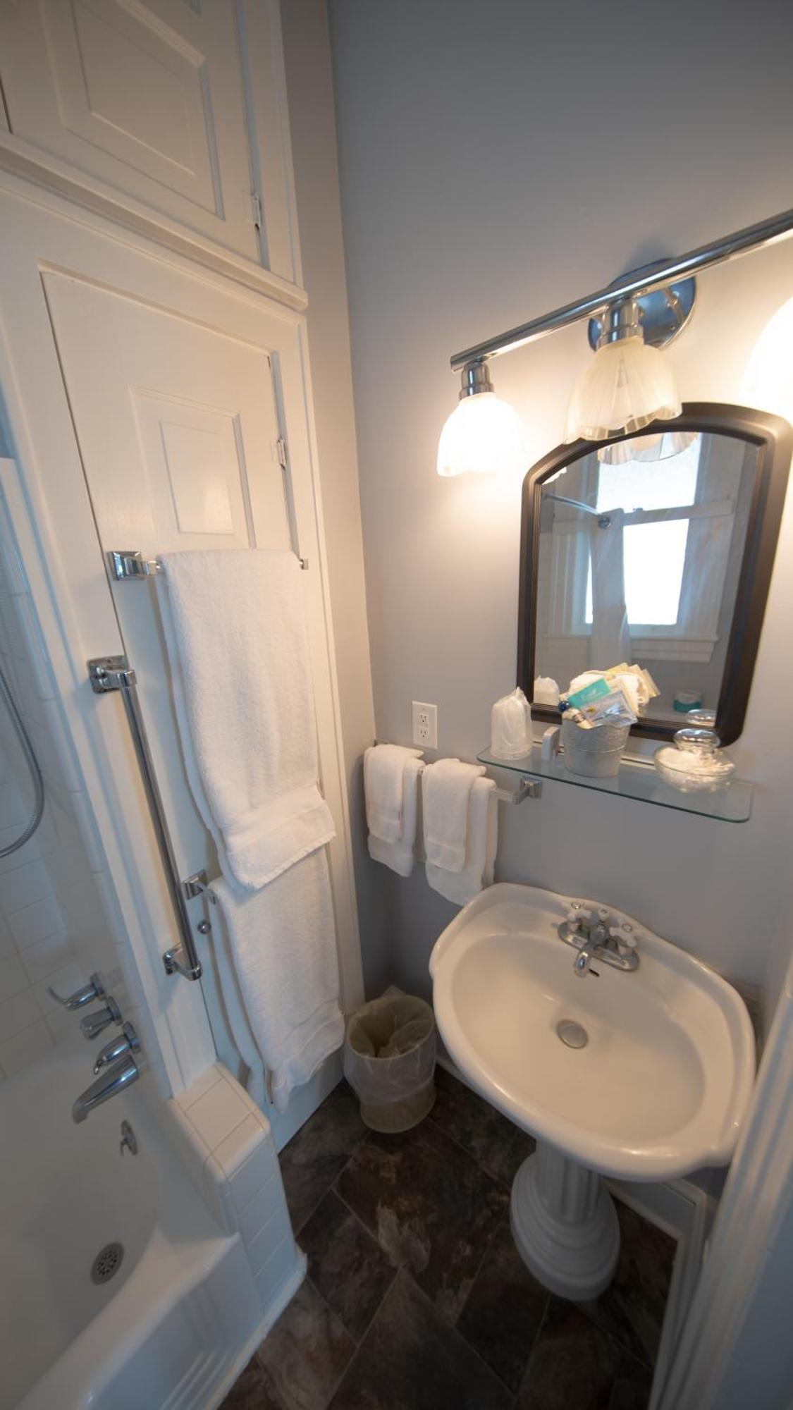 The Edenton Collection-Captain'S Quarters Inn Chambre photo